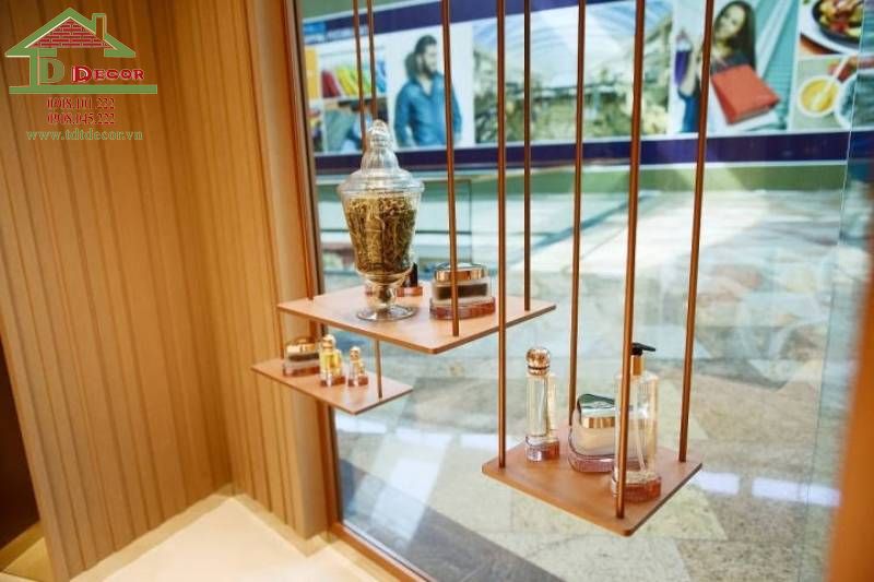 thiết kế cửa hàng nước hoa