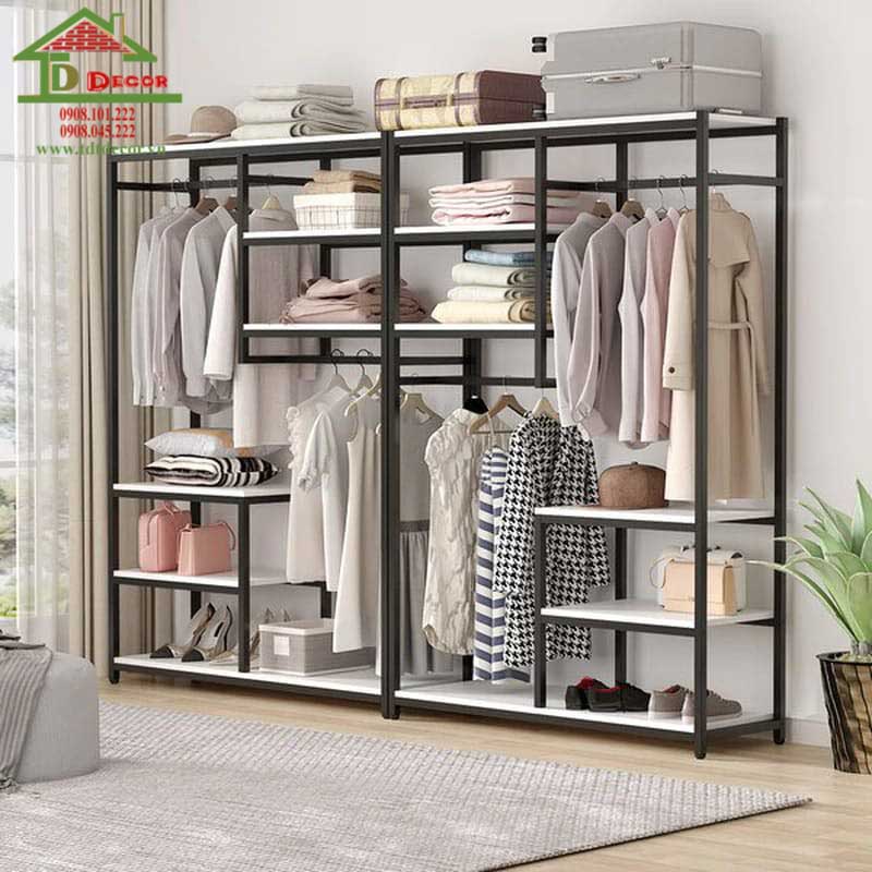 Tủ kệ trưng bày thời trang