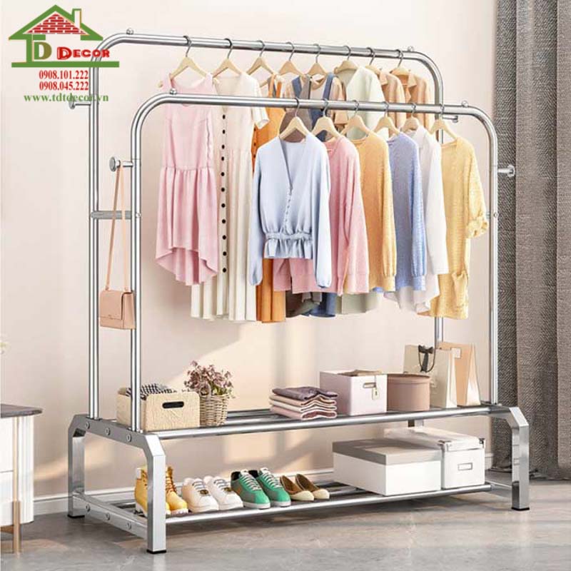 Tủ kệ trưng bày thời trang