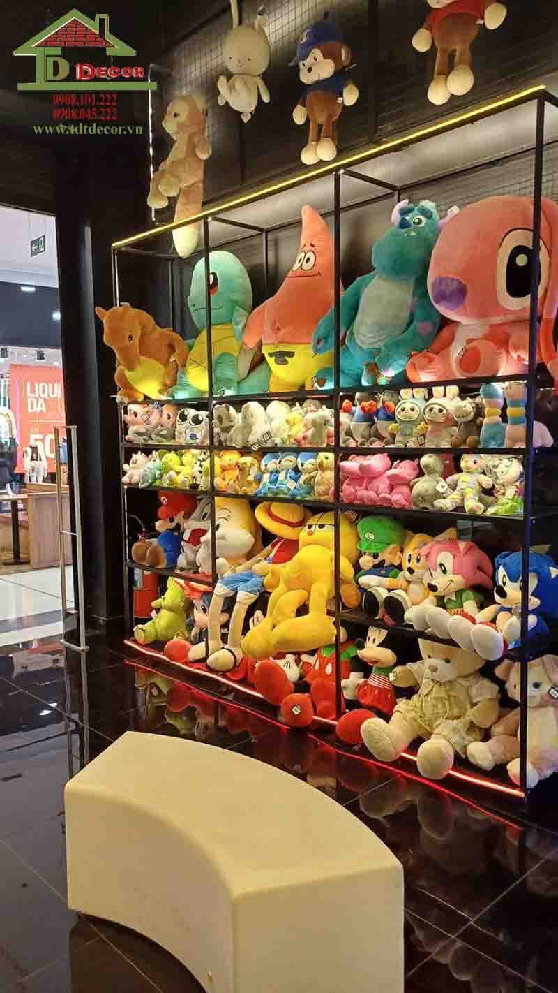 thiết kế cửa hàng gấu bông