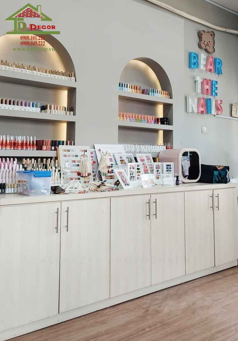 thiết kế tiệm nail mệnh kim